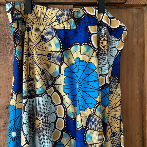 Fabulous full length skirt by Pepela! - Picture 3 of 3